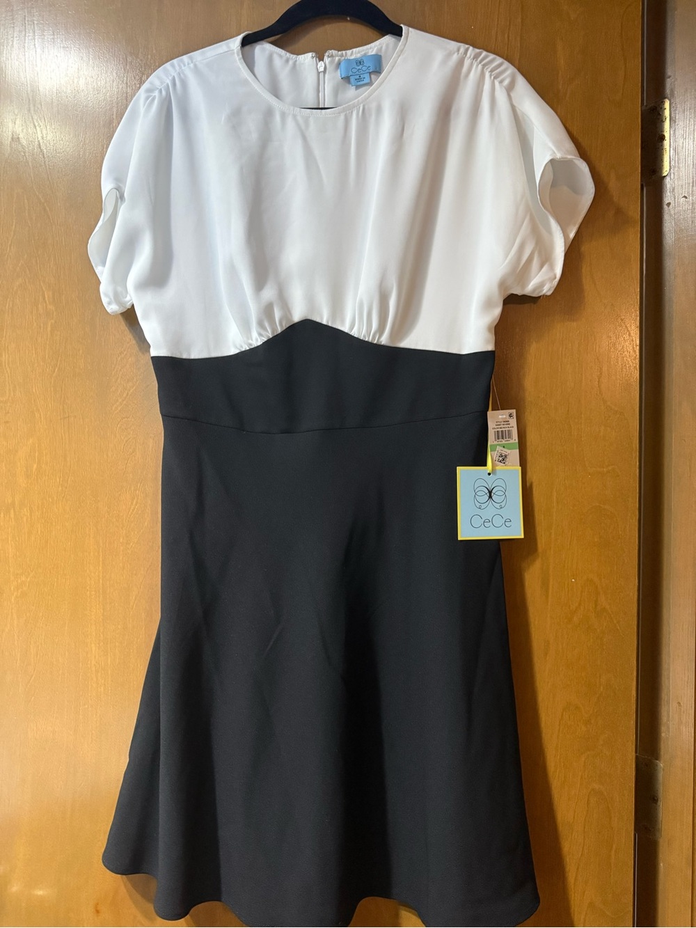 CeCe Black and White Puff-Sleeve Fit & Flare Dress